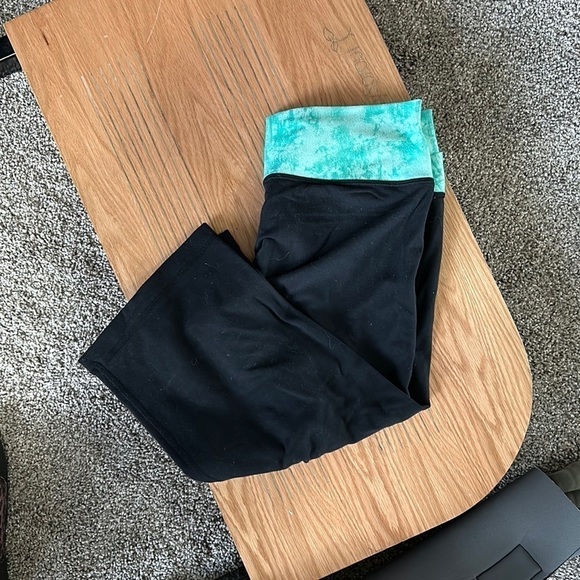lululemon athletica Pants - LULULEMON | black Capri high waisted  crop pants
